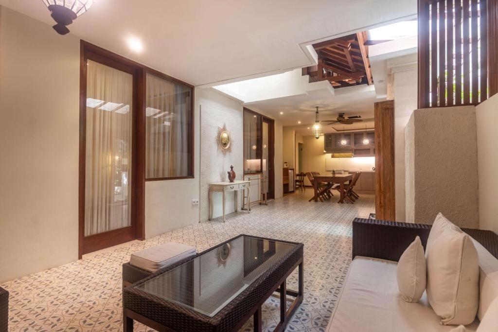 Arana Suite Legian  Luaran gambar